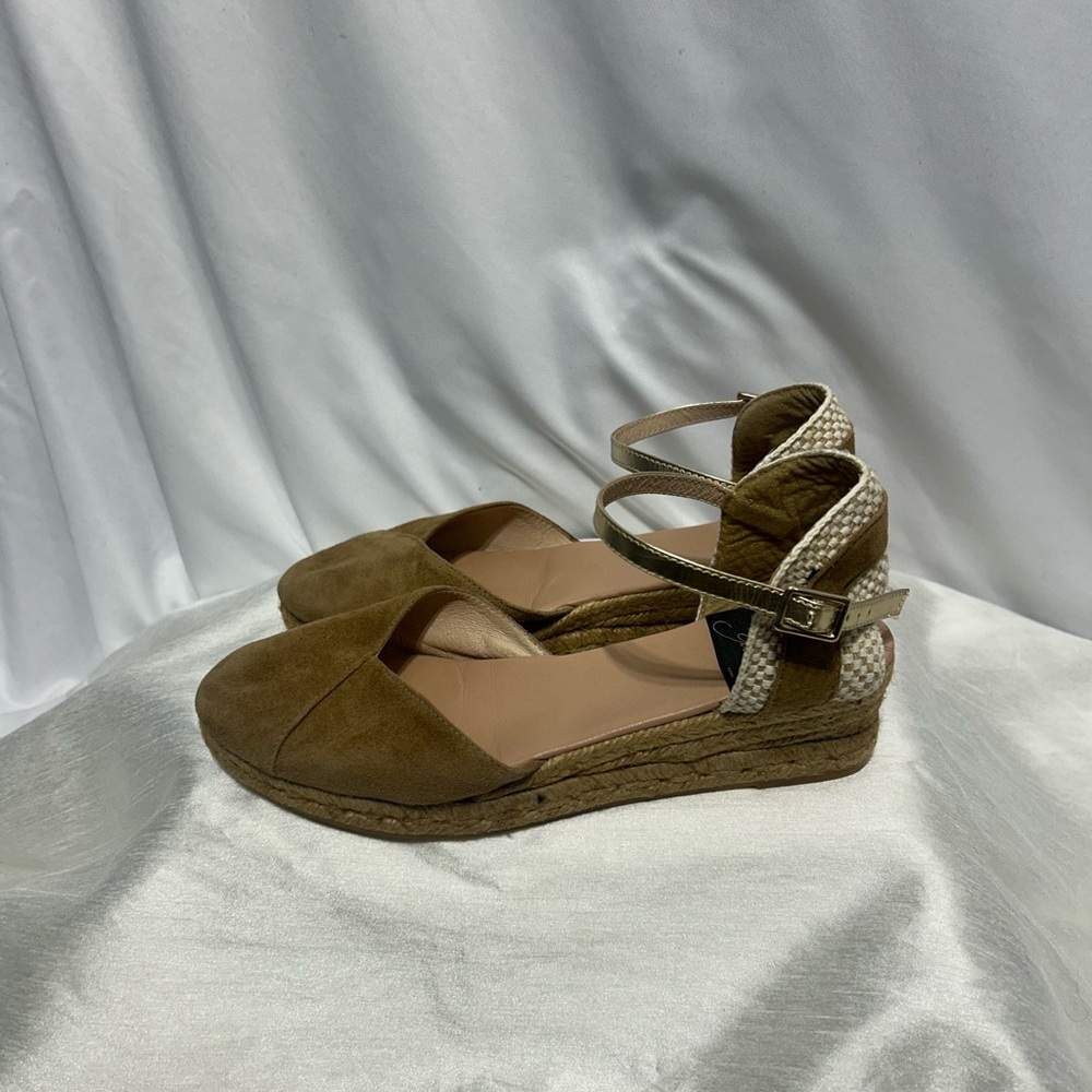 Elegant Tan Espadrille Wedge Sandals